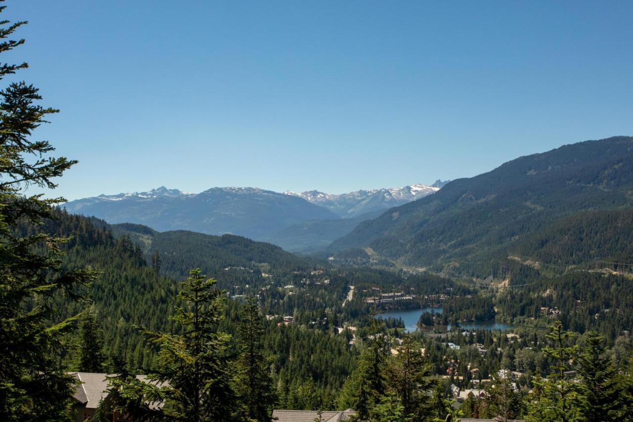 Taluswood The Heights 18 | Mountainside Townhome W/ Ski Access, Hot Tub, Tranquil Views Вістлер Екстер'єр фото
