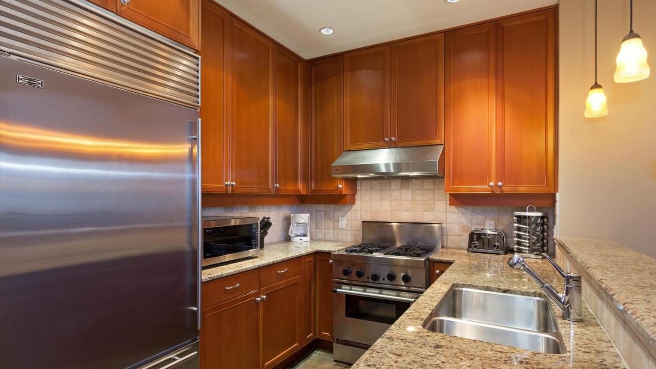 Taluswood The Heights 18 | Mountainside Townhome W/ Ski Access, Hot Tub, Tranquil Views Вістлер Екстер'єр фото