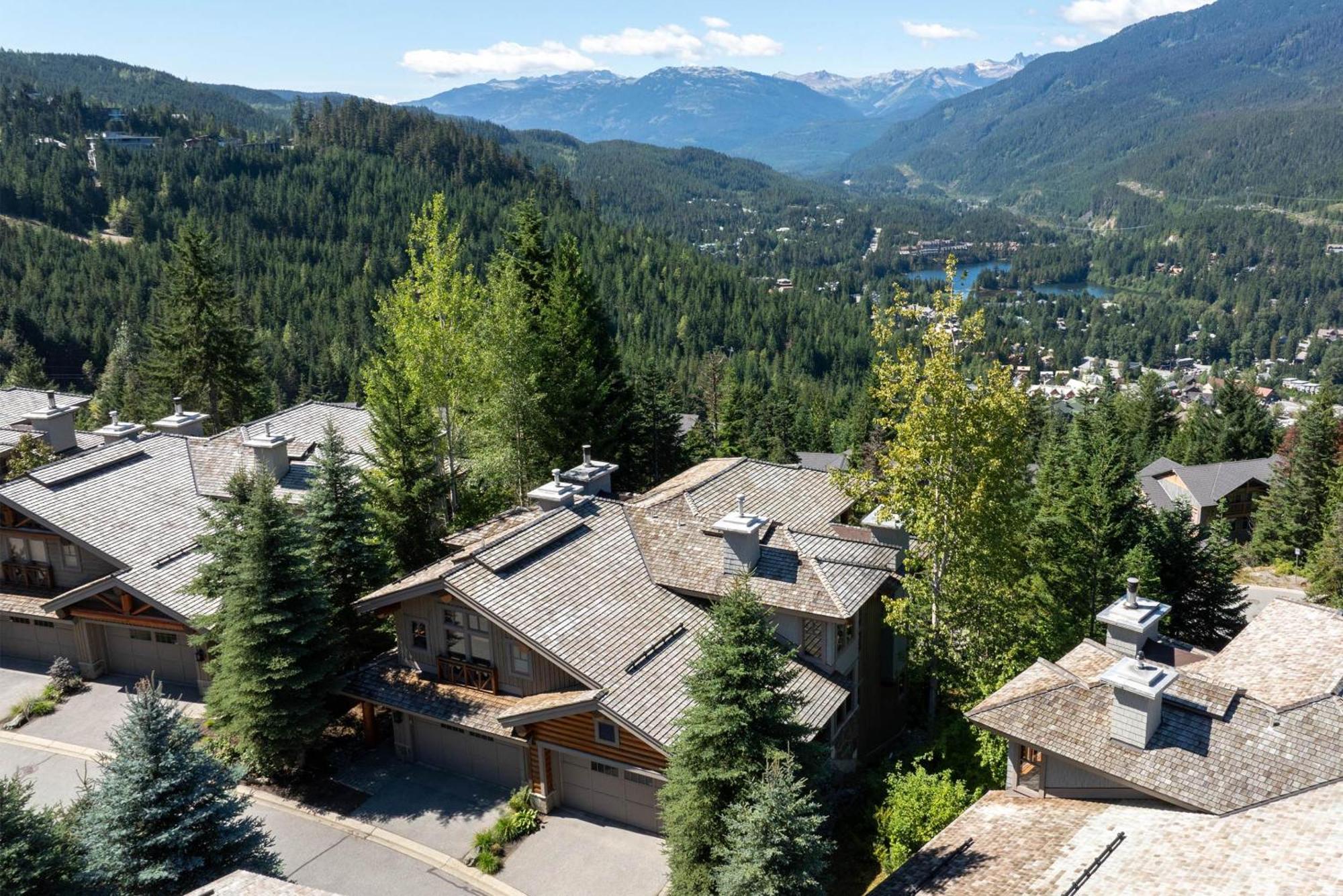 Taluswood The Heights 18 | Mountainside Townhome W/ Ski Access, Hot Tub, Tranquil Views Вістлер Екстер'єр фото