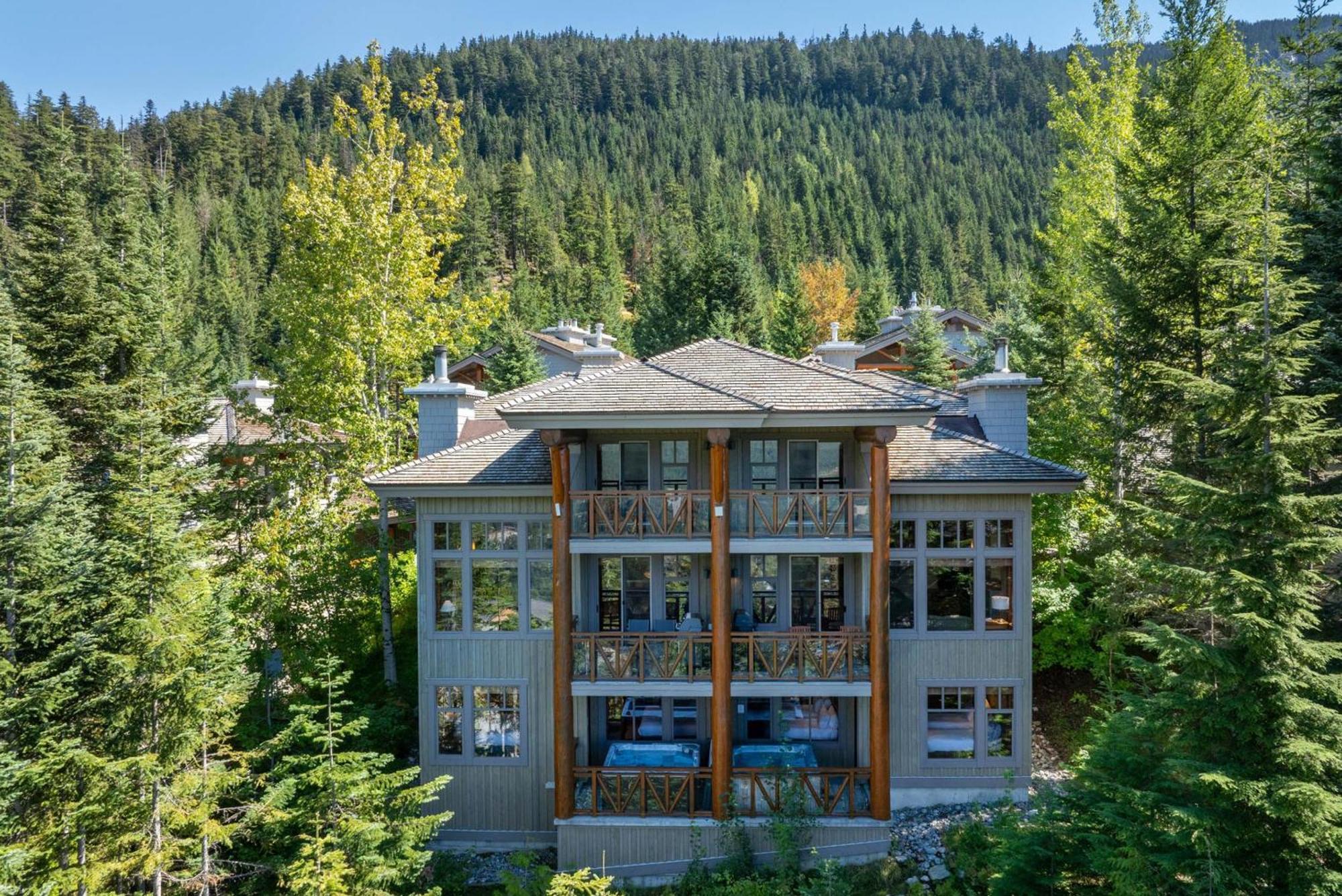 Taluswood The Heights 18 | Mountainside Townhome W/ Ski Access, Hot Tub, Tranquil Views Вістлер Екстер'єр фото